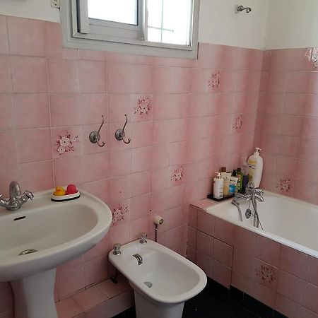 Ndp Family Hotel Montigny-les-Cormeilles Bagian luar foto