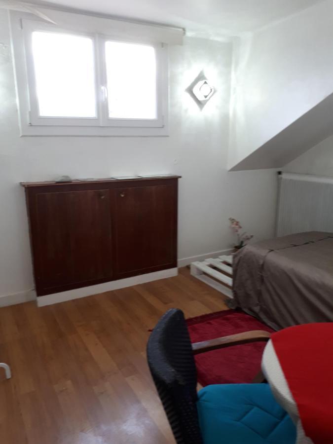Ndp Family Hotel Montigny-les-Cormeilles Bagian luar foto