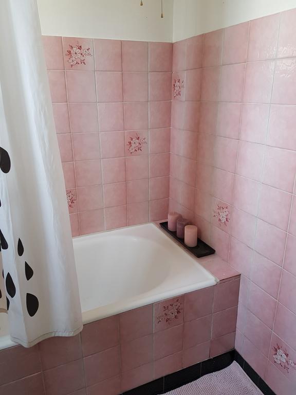 Ndp Family Hotel Montigny-les-Cormeilles Bagian luar foto